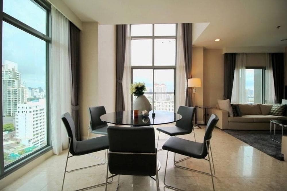 The crest sukhumvit 34 - Image 1