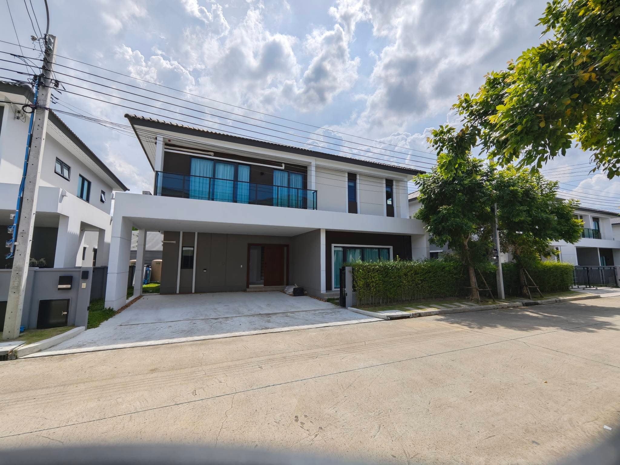 Centro Vibhavadi - Image 1