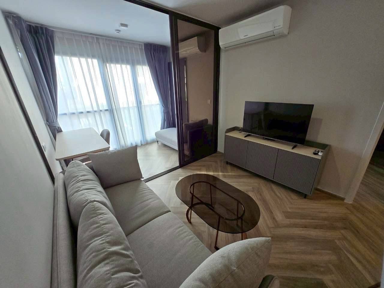 Chapter thonglor 25 - Image 1